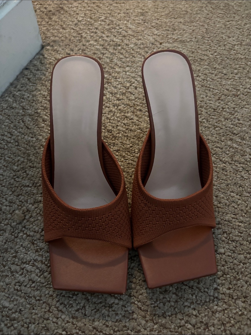 Women’s Open-Toe Slide Sandals in Brown